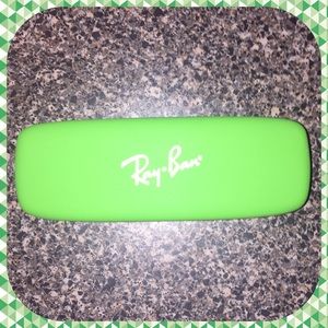 Green Ray-Ban Kids Glasses Case! 👓